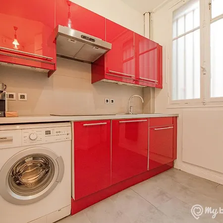 Mbm - Eiffel Tower View Appart hôtel Paris