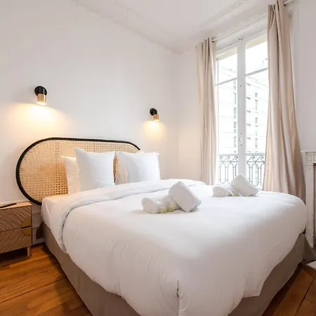 Appart hôtel Mbm - Eiffel Tower View *