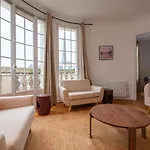 Mbm - Eiffel Tower View *