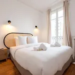 Hotel apartamentowy Mbm - Eiffel Tower View *