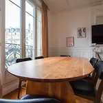 Hotel apartamentowy Mbm - Eiffel Tower View