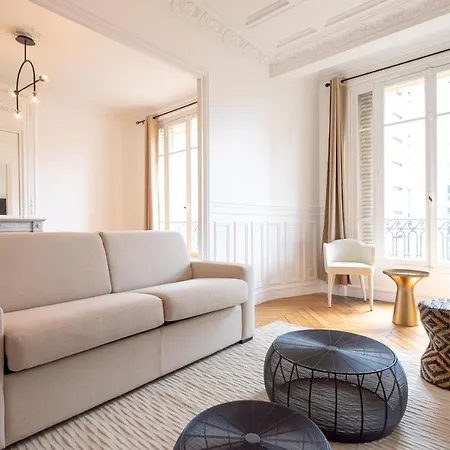 Mbm - Eiffel Tower View Apart-hotel *