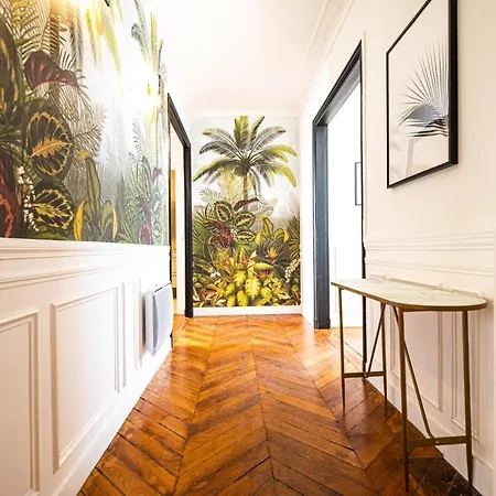 Mbm - Eiffel Tower View Apart-hotel Paris