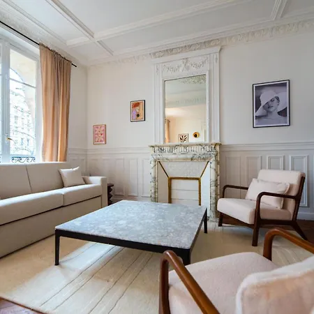 Mbm - Eiffel Tower View 巴黎