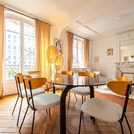 Mbm - Eiffel Tower View * 巴黎