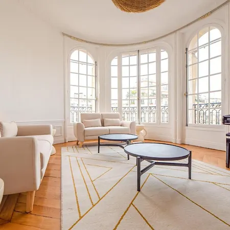 Apart-hotel Mbm - Eiffel Tower View Paris