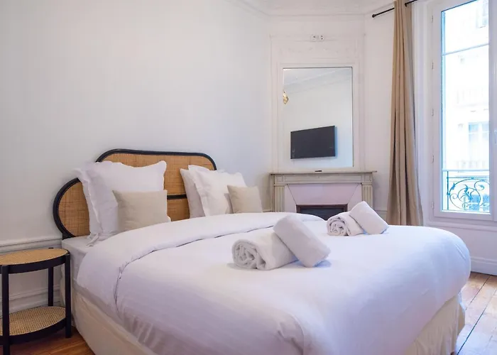 Apartmanhotel Mbm - Eiffel Tower View *