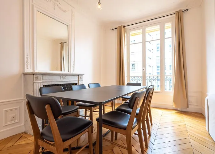 Mbm - Eiffel Tower View 아파트호텔