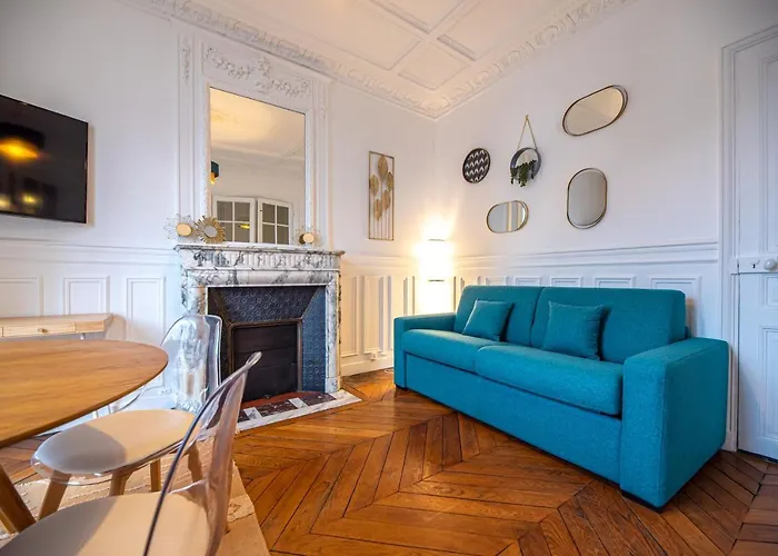 Mbm - Eiffel Tower View 아파트호텔 *