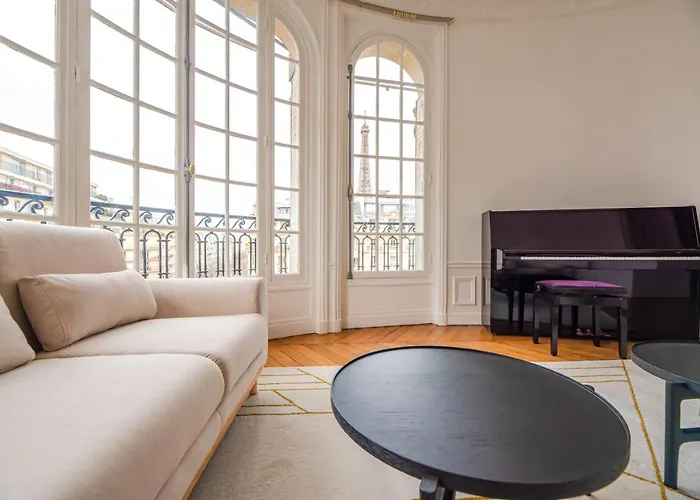 Apartmanhotel Mbm - Eiffel Tower View *