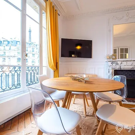 Mbm - Eiffel Tower View Apart Otel