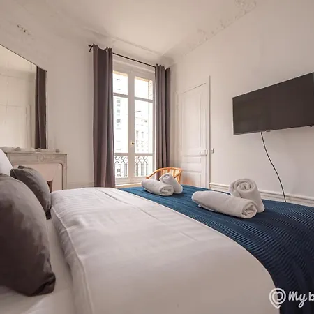 Apart Otel Mbm - Eiffel Tower View *