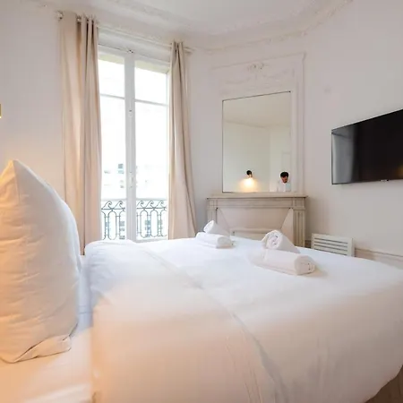 Apart Otel Mbm - Eiffel Tower View Paris