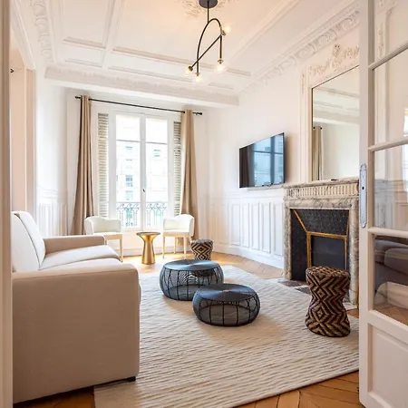 Mbm - Eiffel Tower View Apart Otel Paris