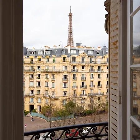 Apart Otel Mbm - Eiffel Tower View